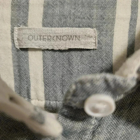 Outerknown Costa Gauzy Button Down Shirt Small - Picture 7 of 9